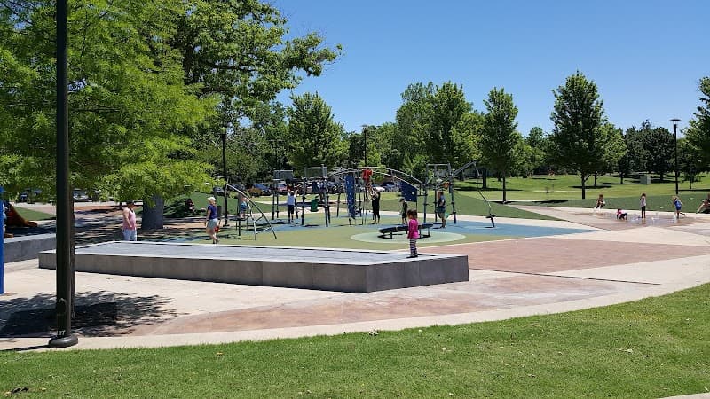 41st and Riverside splash pad