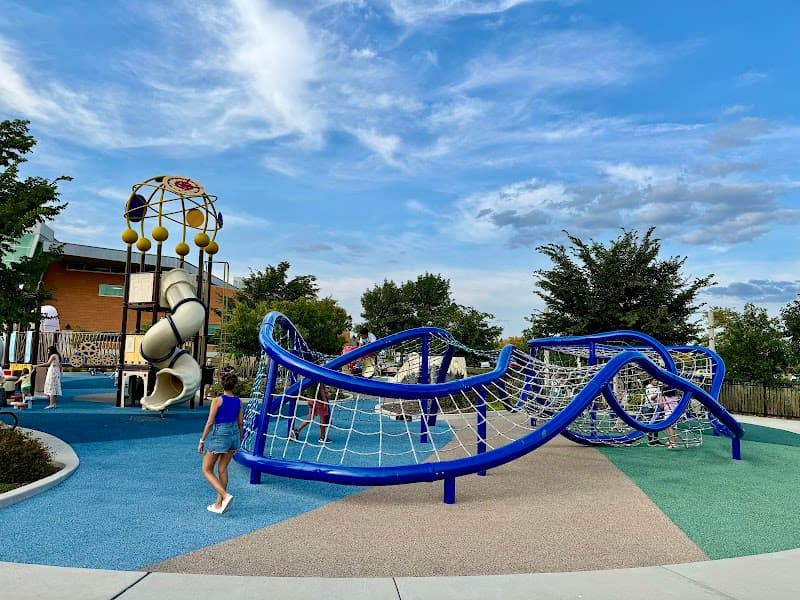 95th Street Community Plaza Splash Pad in Naperville, Illinois