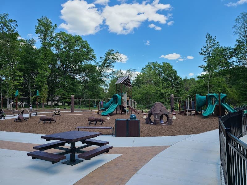 Arthur Lewis Park Spray Park in Green Brook, New Jersey