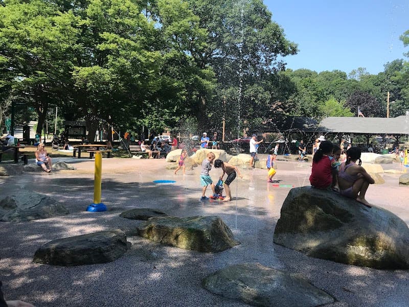 Beaver Brook Spray Deck splash pad