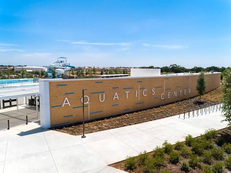 Elk Grove Aquatics Center splash pad