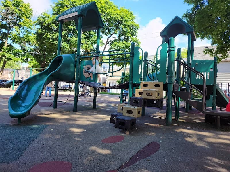Fellger (Charles) Park splash pad