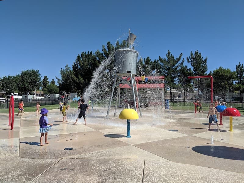 Founders' Park Splash Pad splash pad