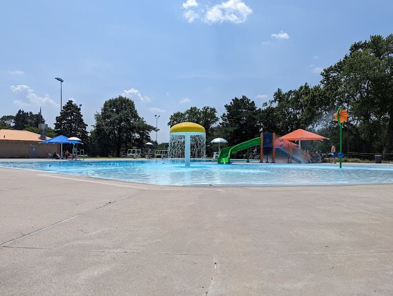 Gallagher splash pad