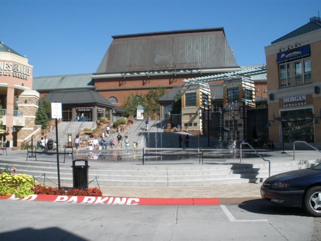 Gateway Fountains splash pad