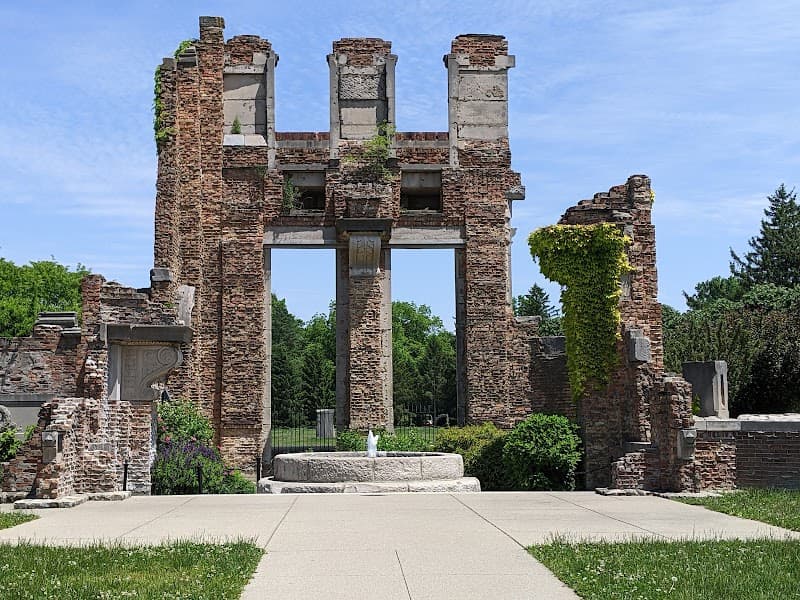 Holliday Park Ruins Water Table splash pad