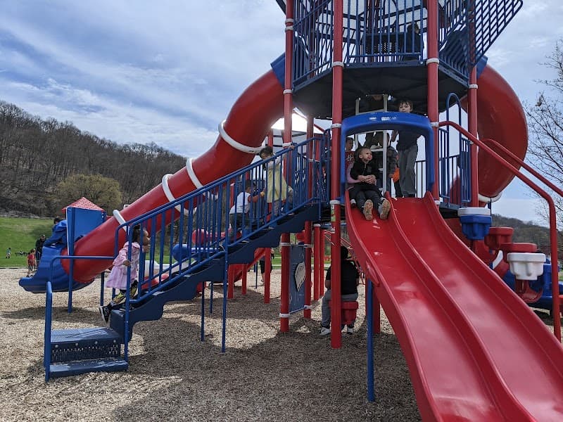 Knickerbacker Park Spray Pool splash pad