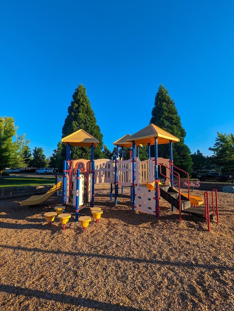 Lewis Park Splash Pad in Medford, Oregon