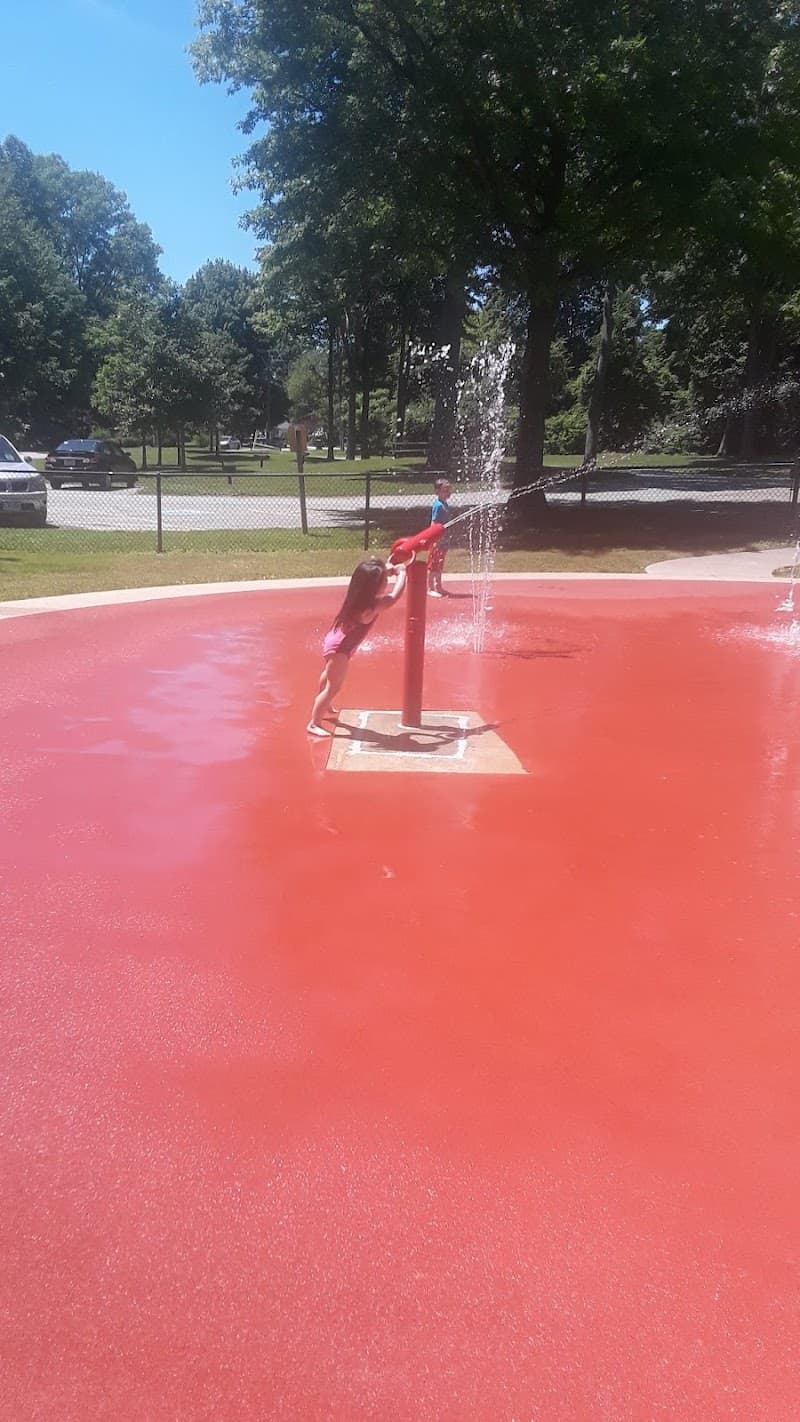 Mentor - Morton Spraypark splash pad