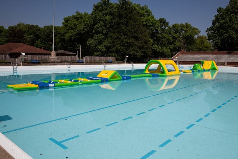 North Park Swimming Pool and Splash Pad in Allison Park, Pennsylvania