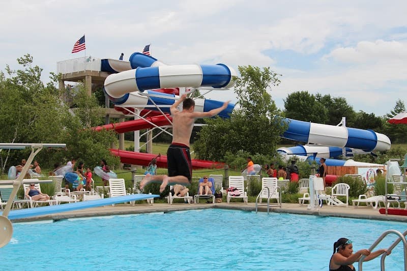 Pelican Harbor Indoor/Outdoor Aquatic Park splash pad
