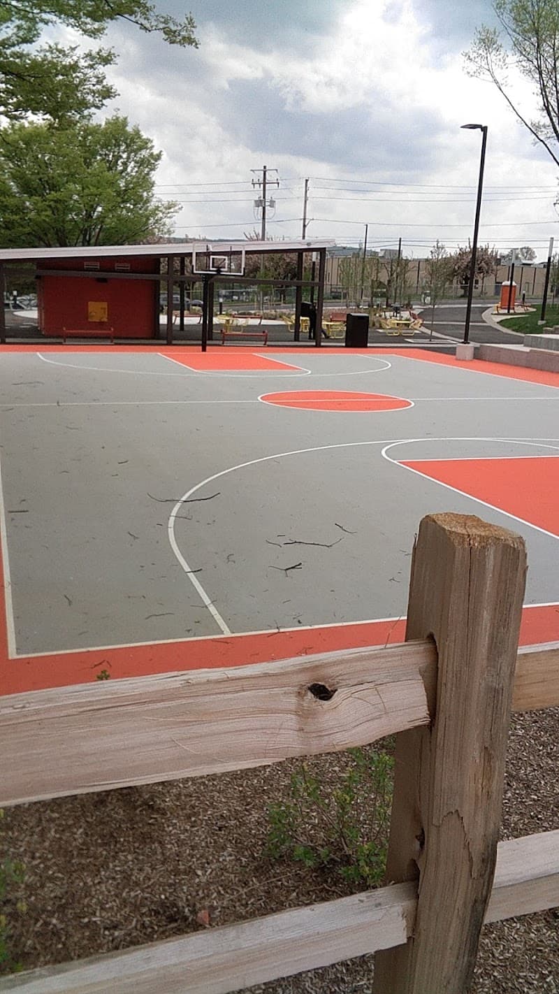 Valania Park Spray Park splash pad