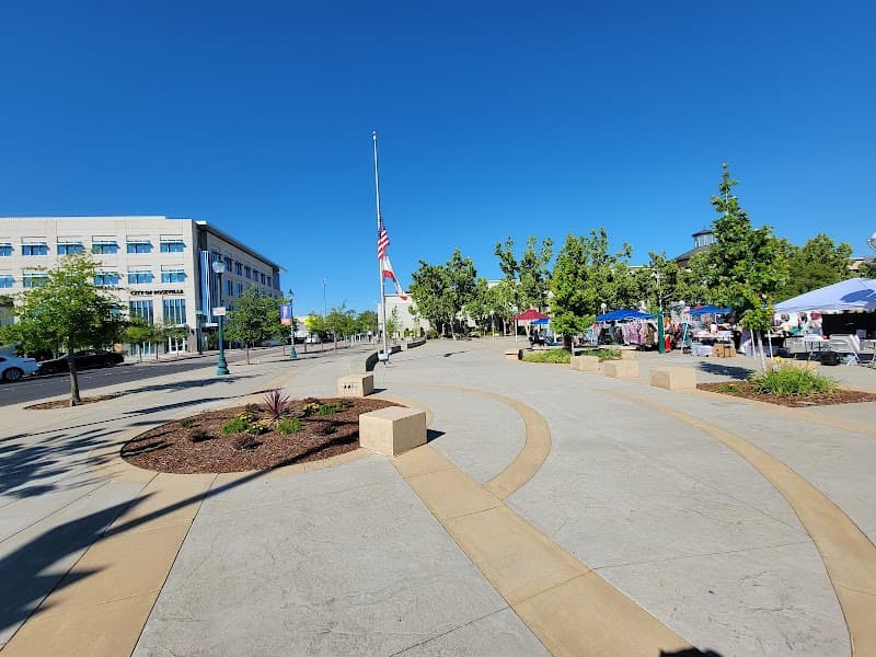 Vernon Street Town Square Spray Ground splash pad