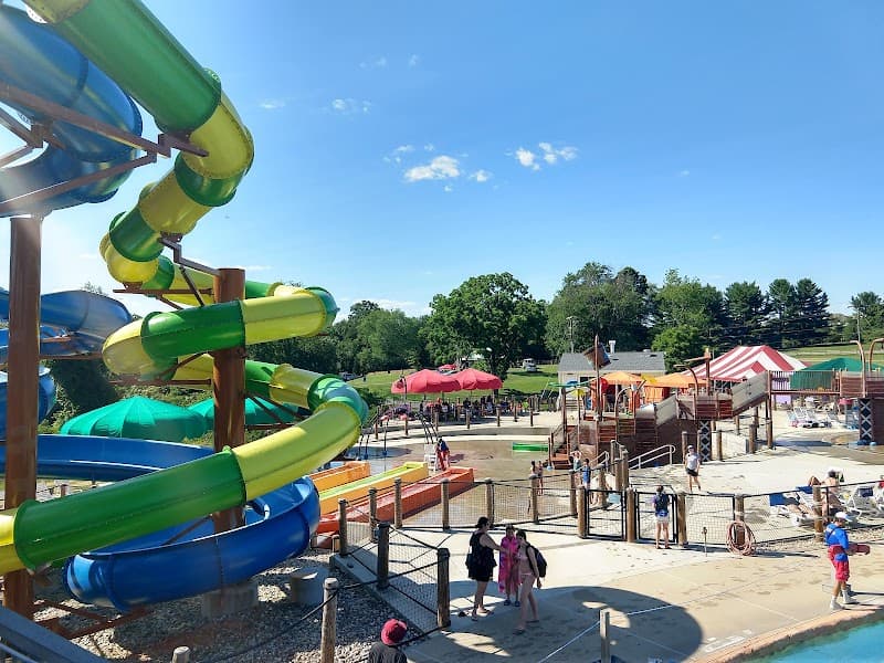 Water Mine Family Swimmin' Hole splash pad